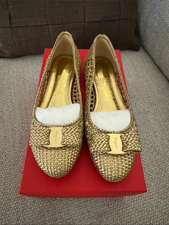 Salvatore Ferragamo Shoes - Brand New Salvatore Ferragamo Gold Woven Varina Bow Ballet Flats